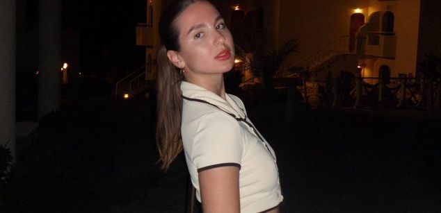 Model - Lllesya Straight