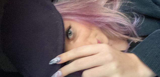 Model - Pinkdy happy