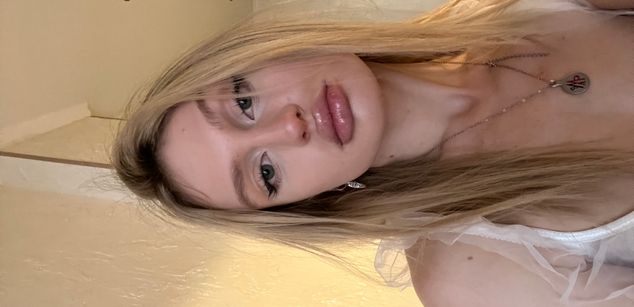 Model - Alice_dostoyevski Hot