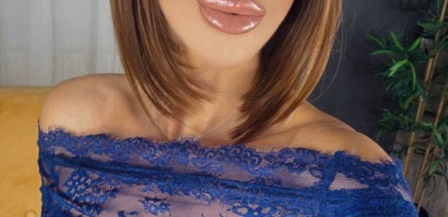 Model - Lady Vanya boots