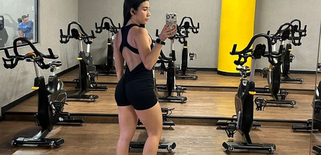 Model - Sarah Franco feet