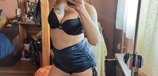 Model - GoddessBianca feet