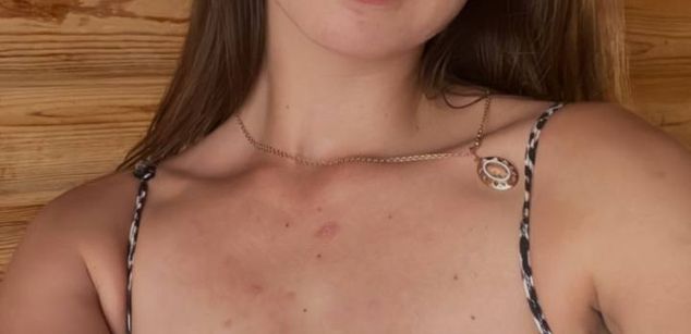 Model - PleasantKittyforU tits