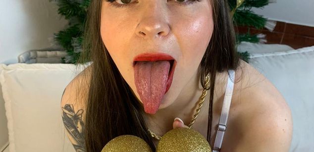 Model - Tiffany feet