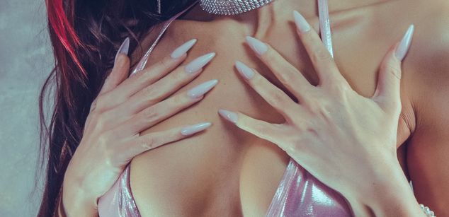 Model - MeganLuxstar mistress