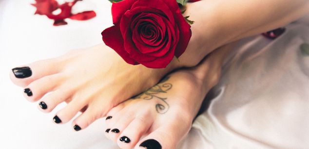 Model - MeganLuxstar mistress