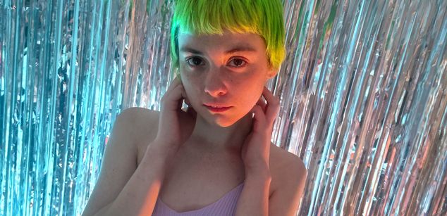 Model - Agathakisa sph