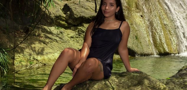 Model - LucyDerby squirt