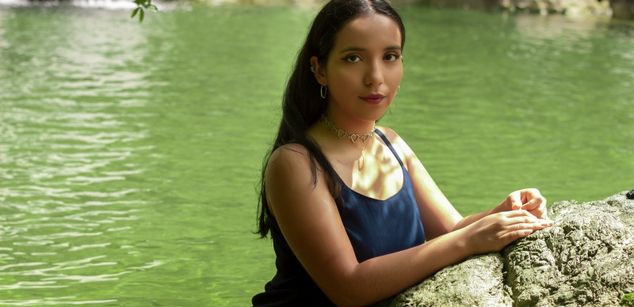 Model - LucyDerby squirt