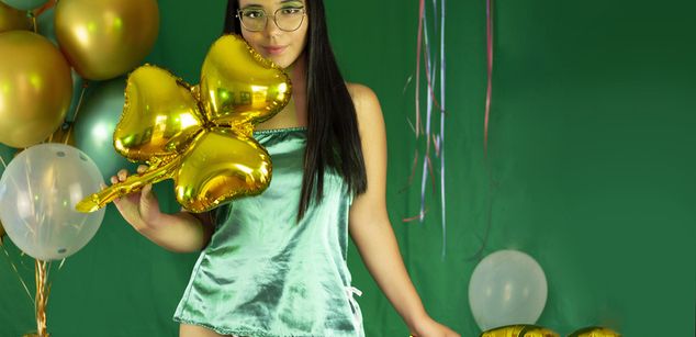 Model - LucyDerby squirt