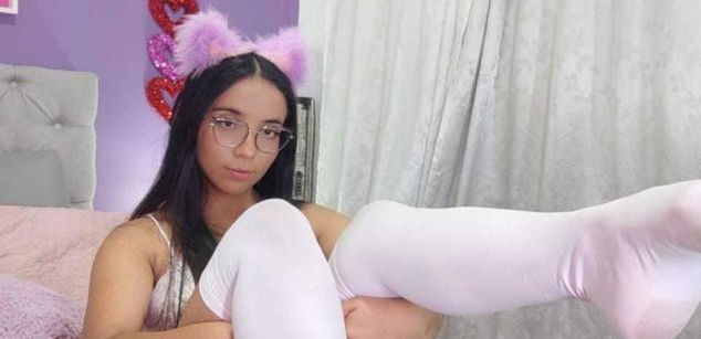 Model - LucyDerby squirt