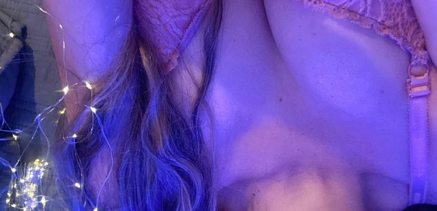 Model - Heidy Kung teen