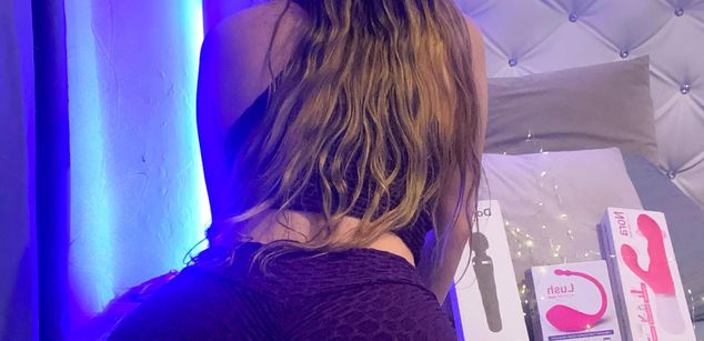 Model - Heidy Kung teen