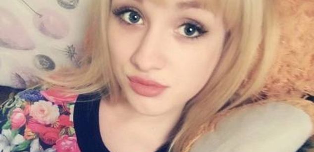 Model - MillaHot playpussy