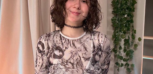 Model - Frances spanking