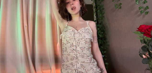 Model - Frances spanking