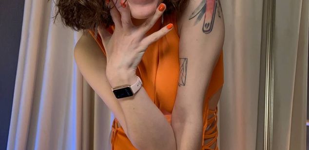 Model - Frances spanking