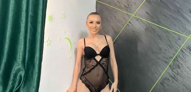 Model - Selena Falls young