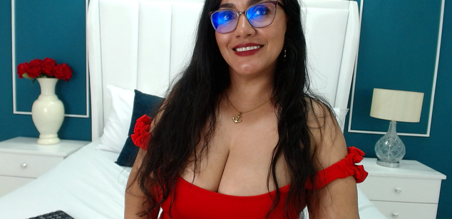 Model - VenusValmont squirt