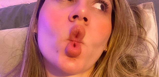 Model - Heidy Kung teen