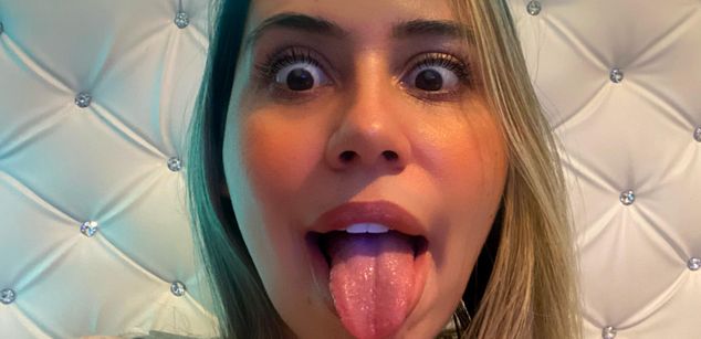 Model - Heidy Kung teen