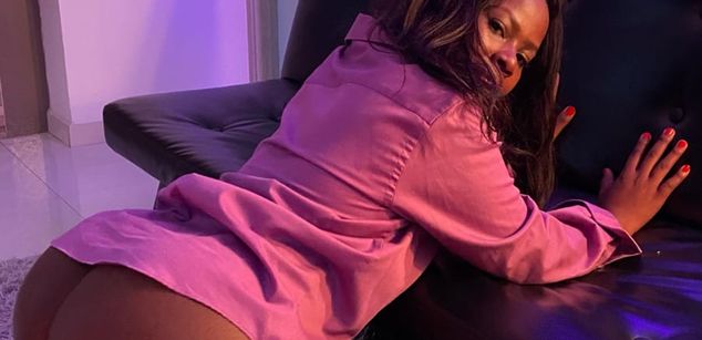 Model - KeylaJones sexy