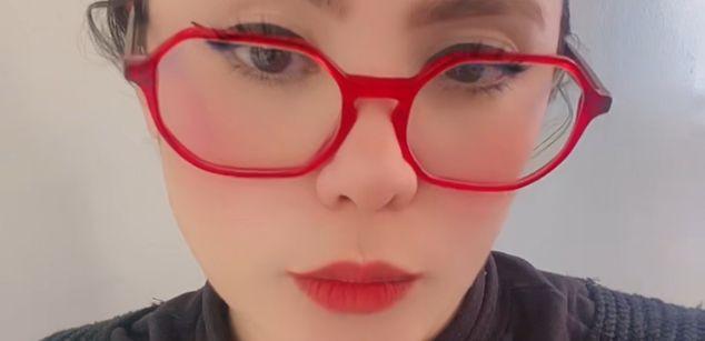 Model - Beth_Elisa friendly