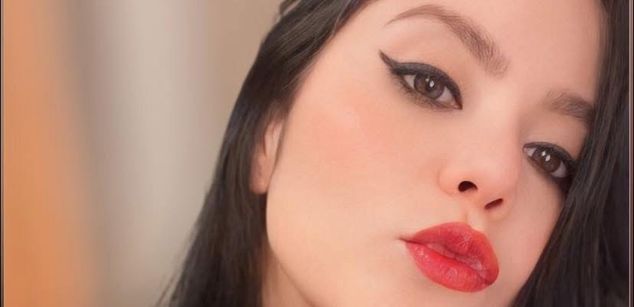 Model - Beth_Elisa friendly