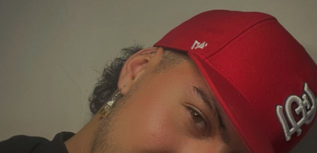 Model - jhaycoxxl piercings