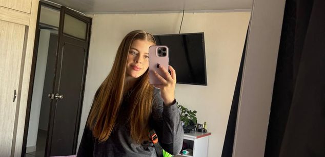 Model - HannaCutte cei