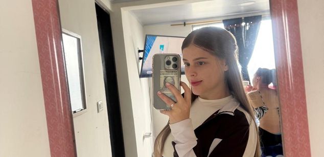 Model - HannaCutte cei