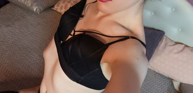 Model - Nicole Redfield cei