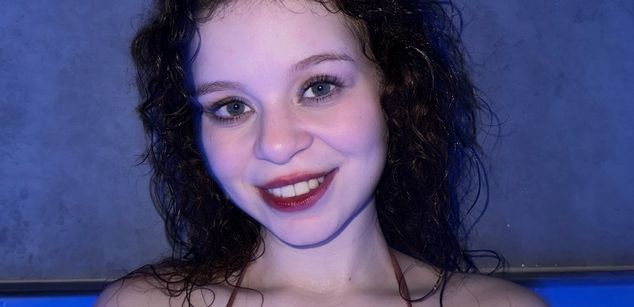 Model - KylieBales cute