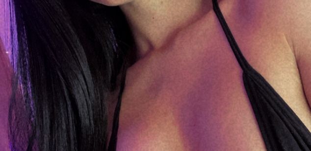 Model - Ms.Pickles squirt