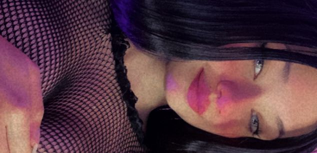 Model - Ms.Pickles squirt