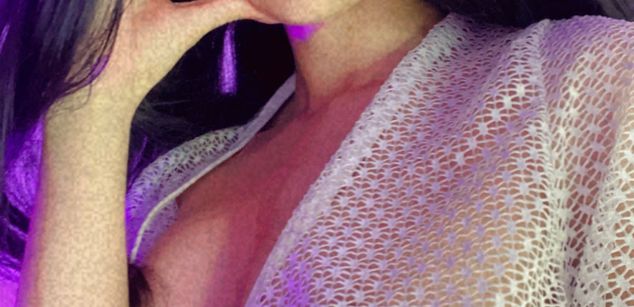 Model - Ms.Pickles squirt