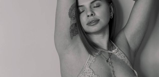 Model - LizaDeMoon bigass