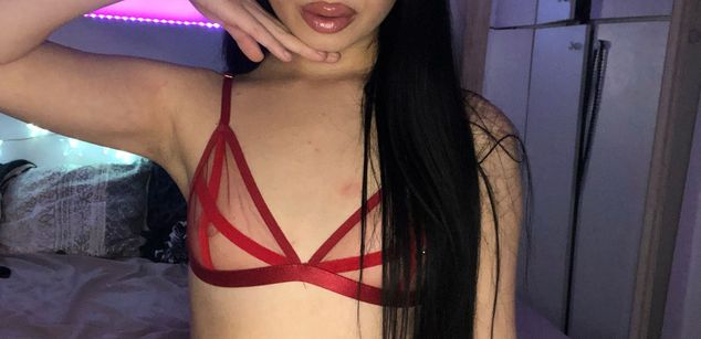 Model - Scarlett Jakobs squirt