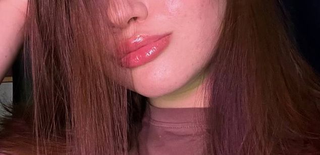 Model - Amalia_Foxxxy young