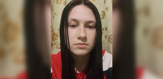 Model - StrawberryCornrows girl