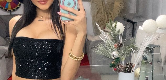 Model - Candy squirt