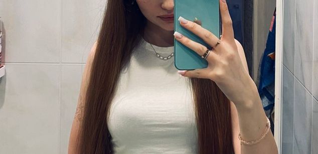 Model - Hello Amanda here lt3 smaltits