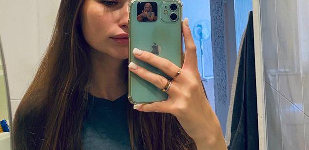 Model - Hello Amanda here lt3 smaltits