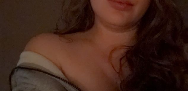 Model - Veronica redhead