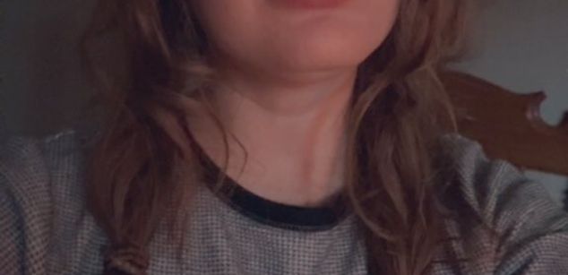 Model - Veronica redhead