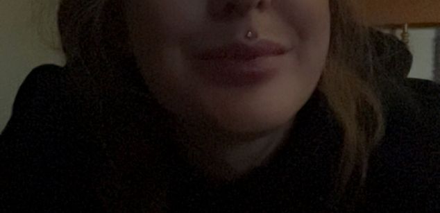 Model - Veronica redhead