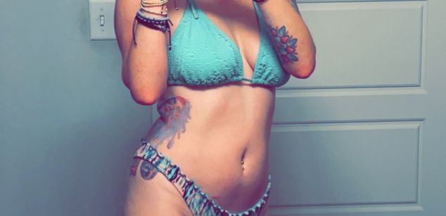 Model - Veronica redhead