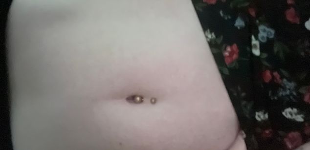 Model - Veronica redhead