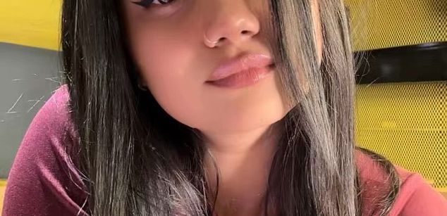 Model - KatysRodriguez SQUIRT