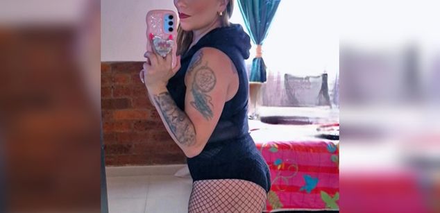 Model - PenelopeQueen cei